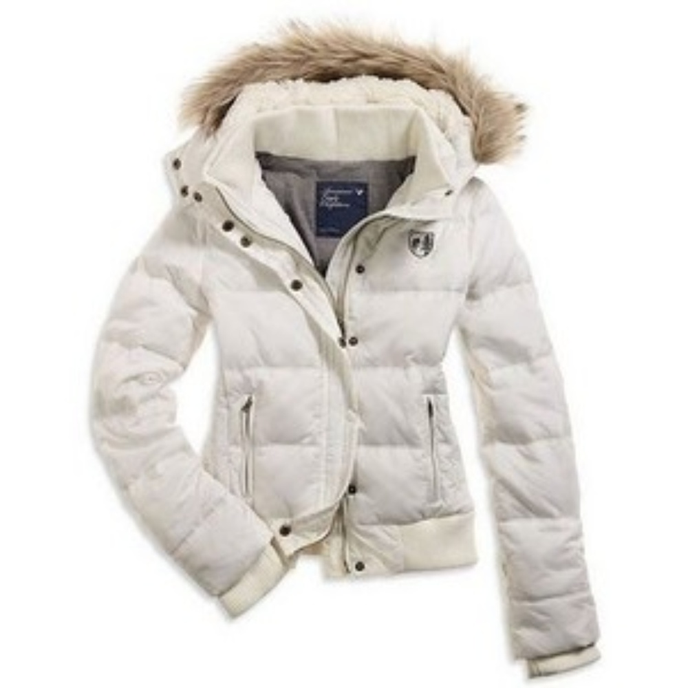 American Eagle white puffer coat
